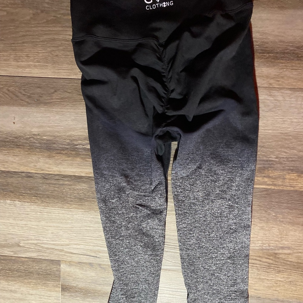 Grey leggings